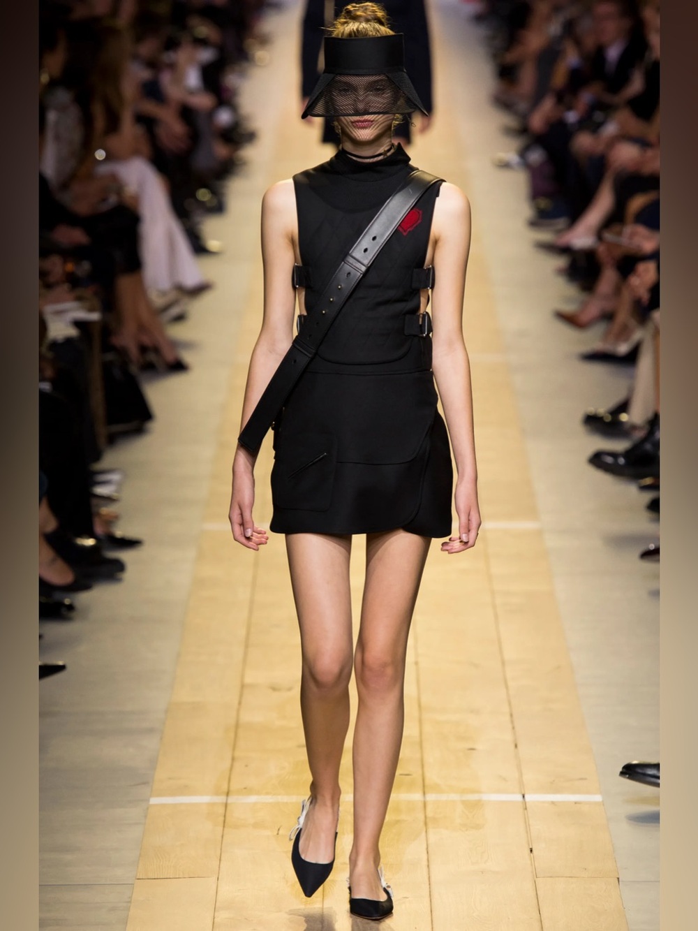 Christian Dior Black Mesh Visor Sun Hat - Picture 2 of 10